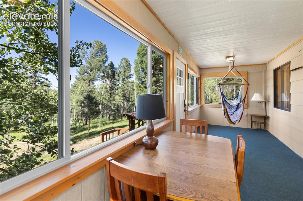 Image 4 of 25: Sun Room