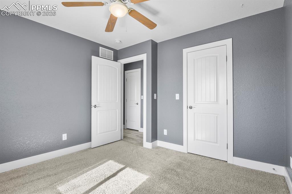 Image 27 of 37: Bedroom