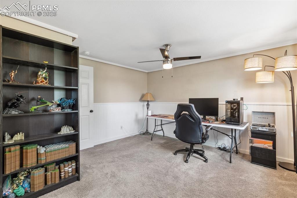Image 17 of 32: Upstairs bedroom#2