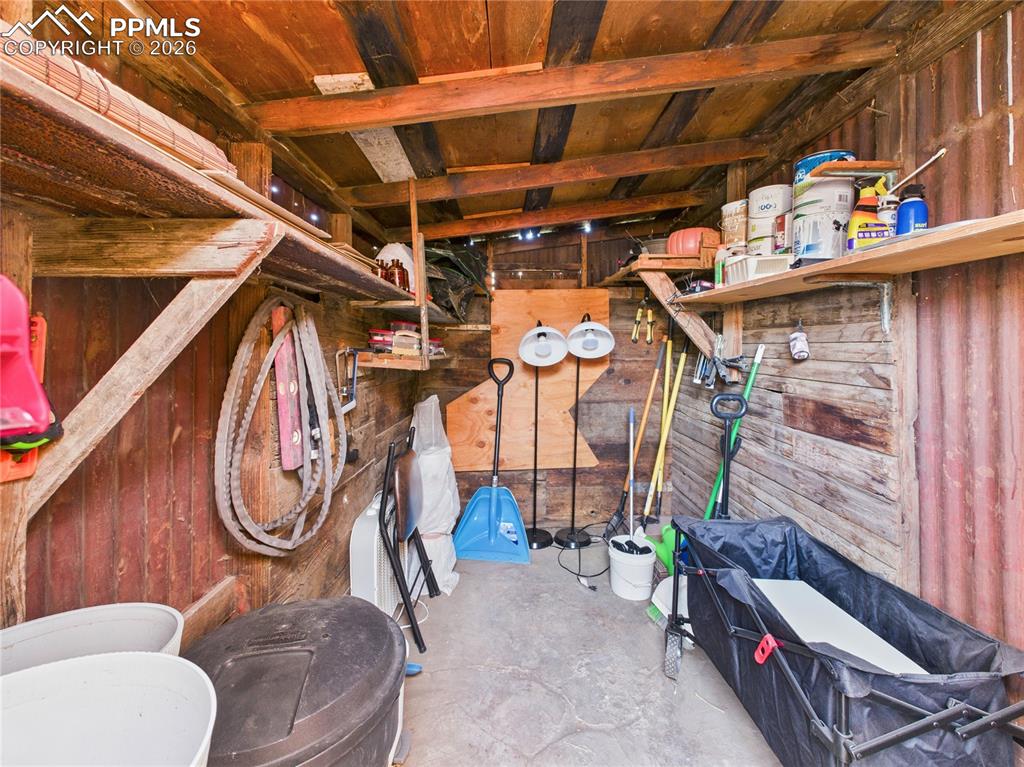 Image 30 of 33: Storage