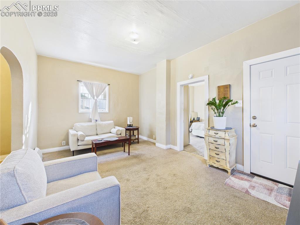 Image 5 of 33: Living Room