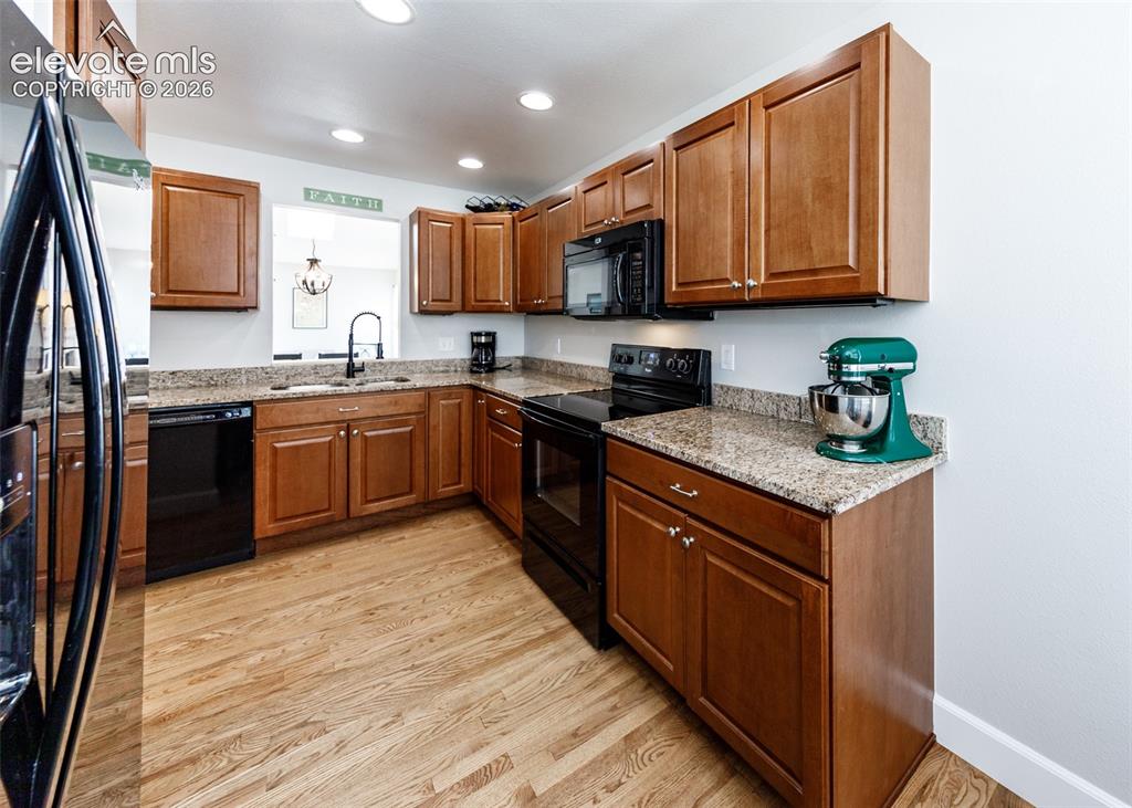 Image 12 of 48: Kitchen
