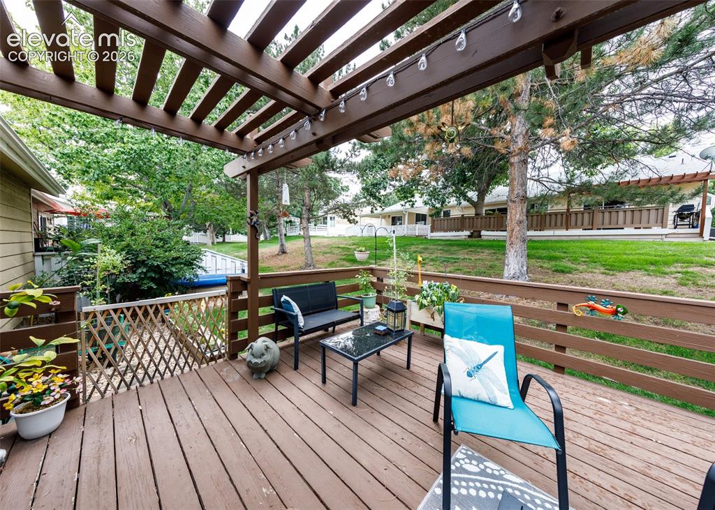 Image 23 of 48: Deck