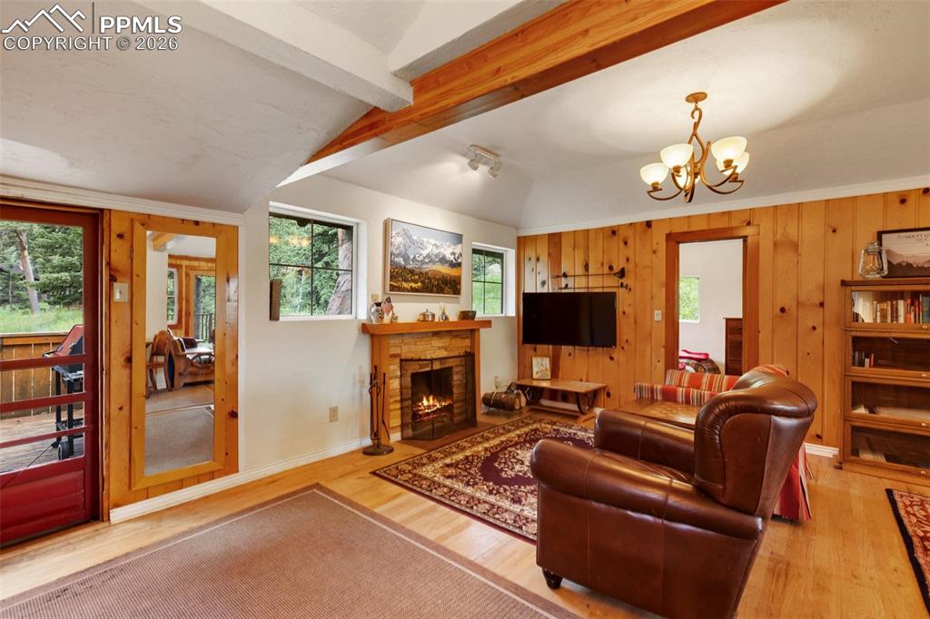 Image 7 of 34: Living Room