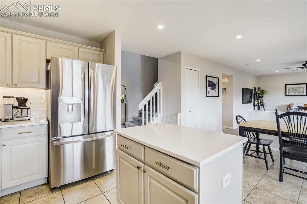 Image 12 of 49: Kitchen