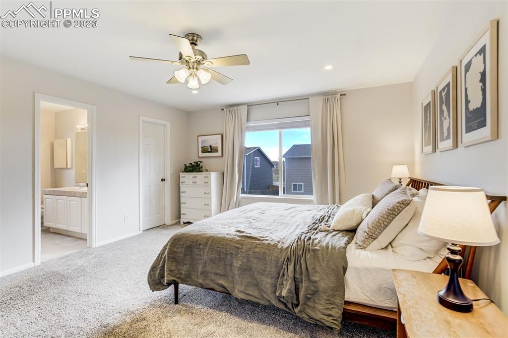 Image 23 of 49: Bedroom