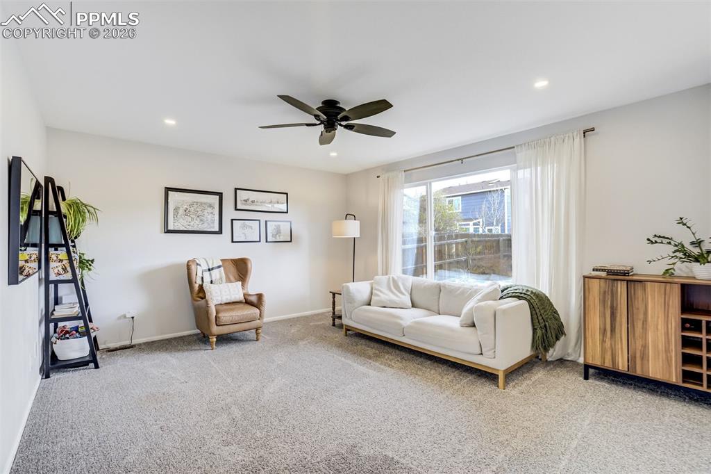 Image 5 of 49: Sitting Room