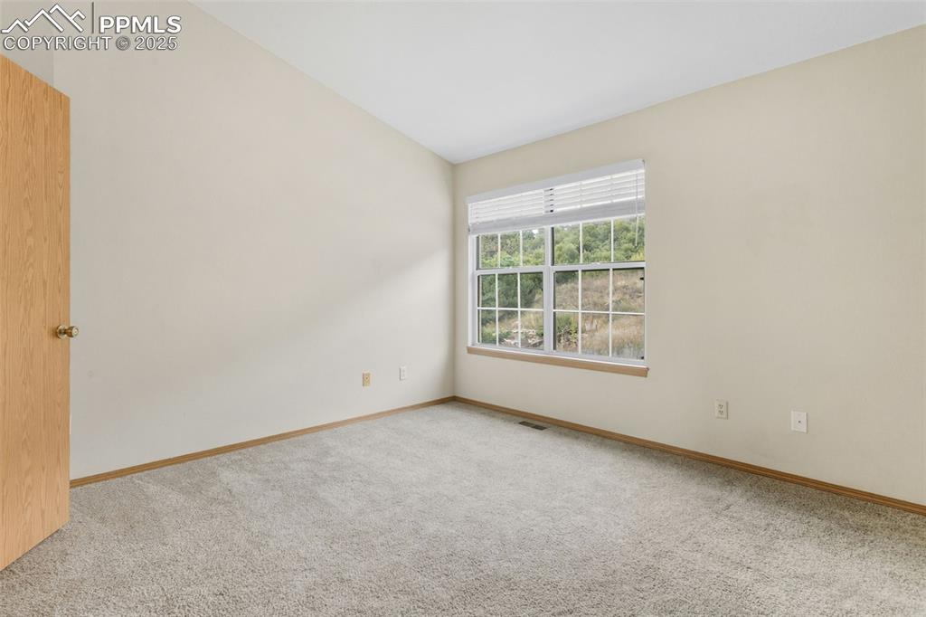 Image 10 of 31: Upstairs Bedroom!