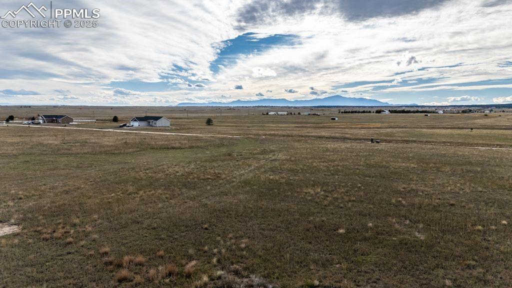 Image 2 of 11: Panoramic views