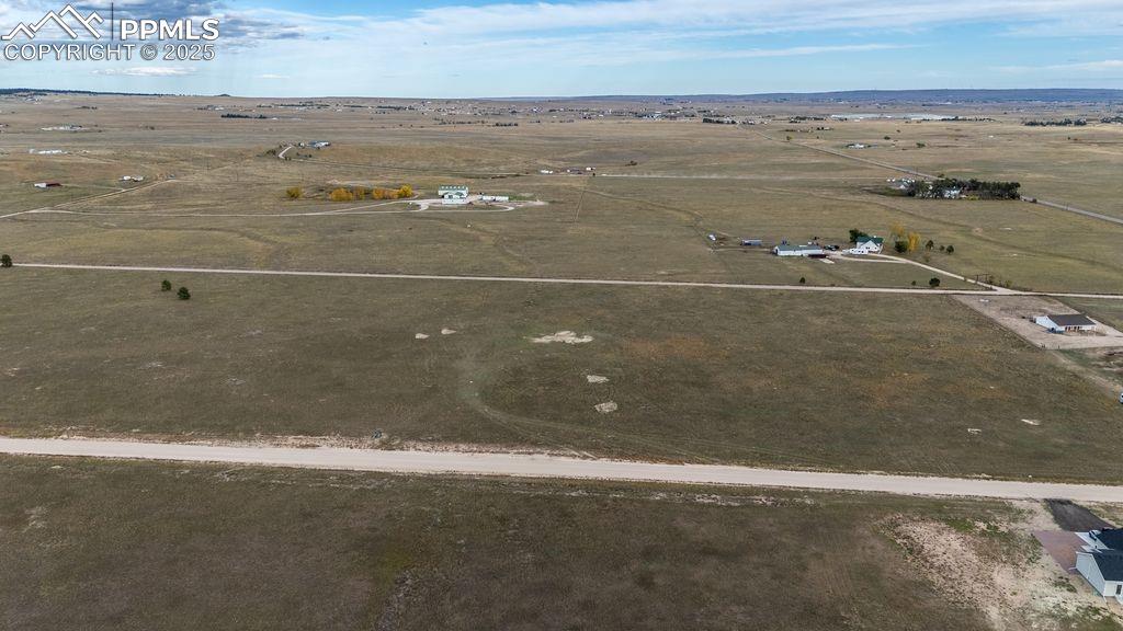 Image 3 of 11: Building site!