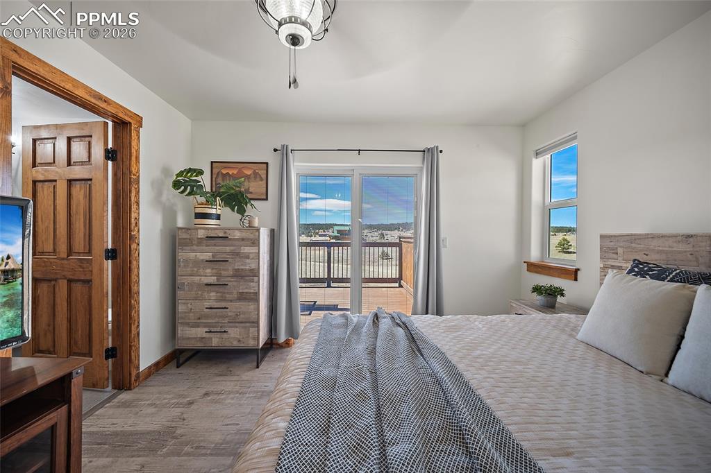 Image 32 of 45: Master Bedroom