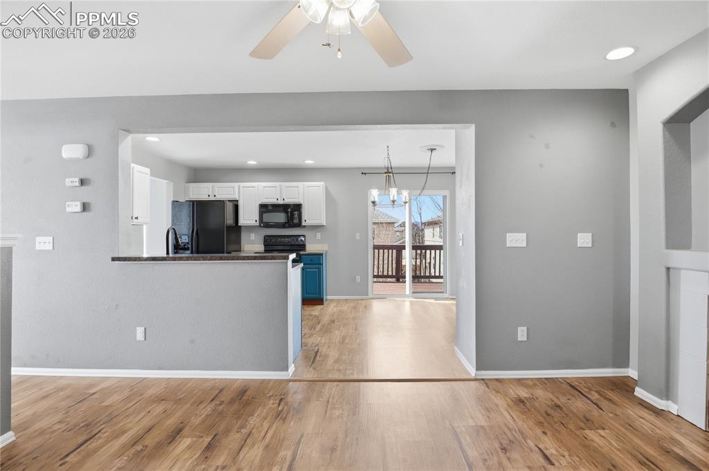 Image 13 of 42: Kitchen