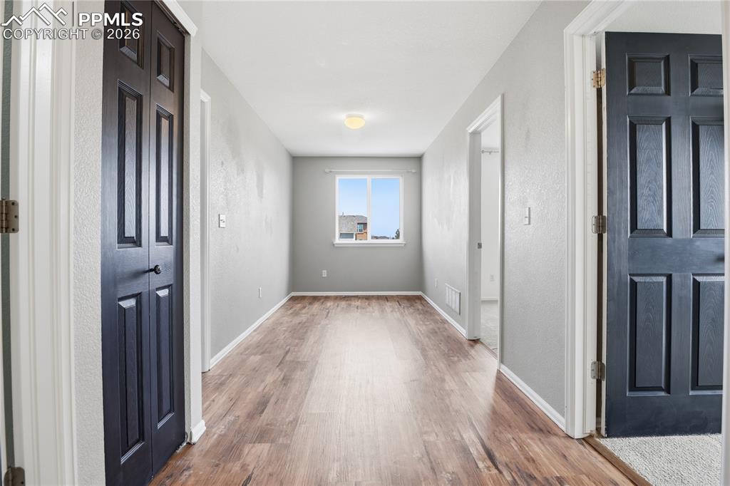 Image 17 of 42: Entry