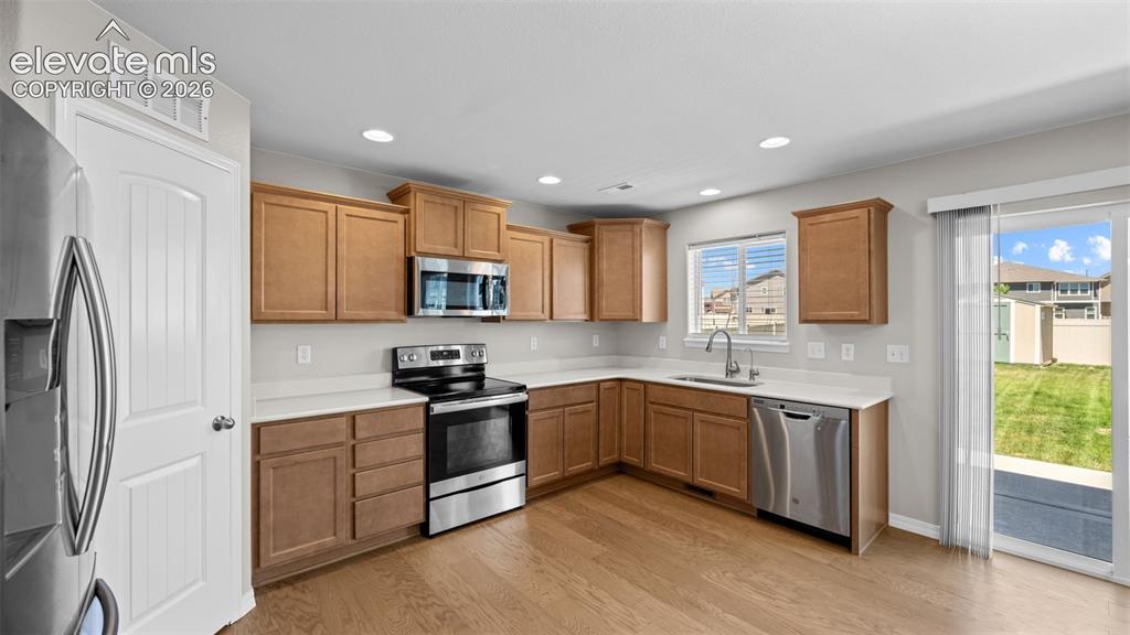Image 12 of 38: Kitchen