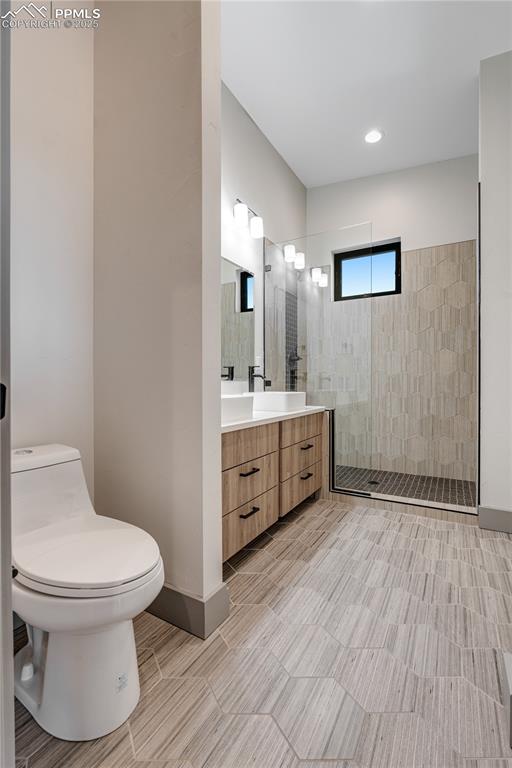 Image 29 of 45: Bathroom