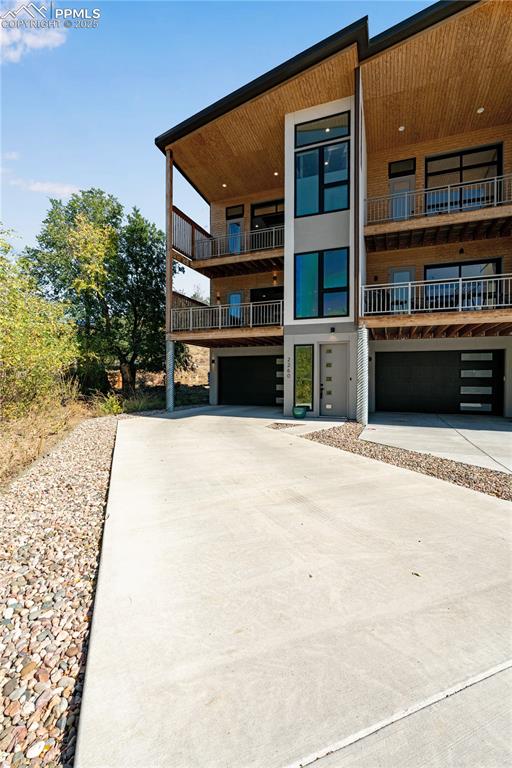 Image 5 of 45: Front of Structure