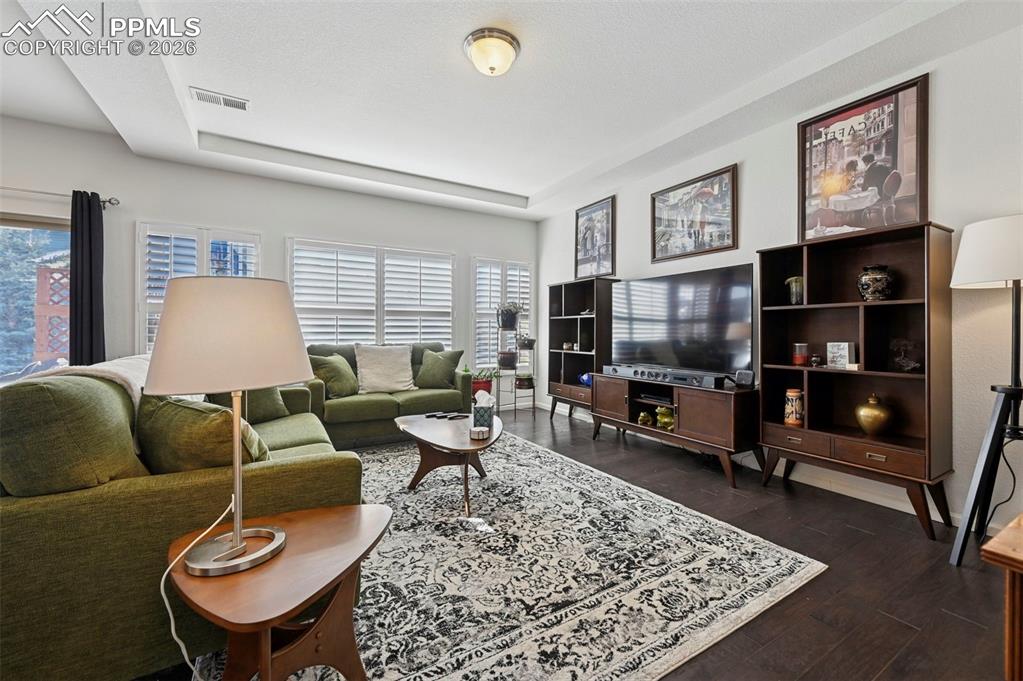 Image 3 of 35: Living Room