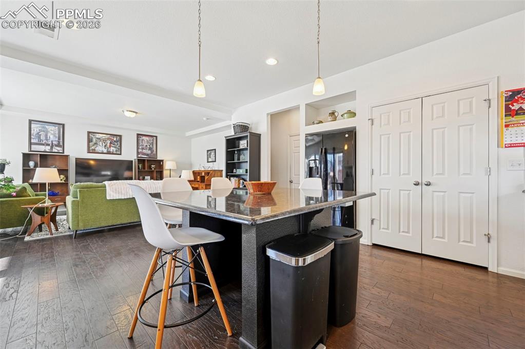 Image 4 of 35: Kitchen