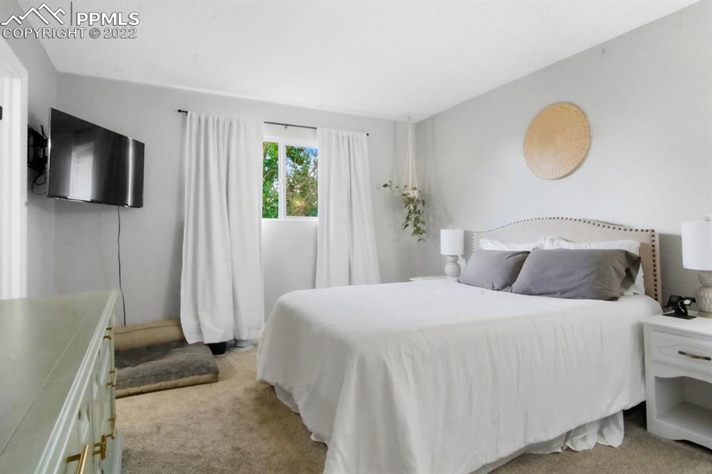 Listing 8465792, Image 12 of 28
