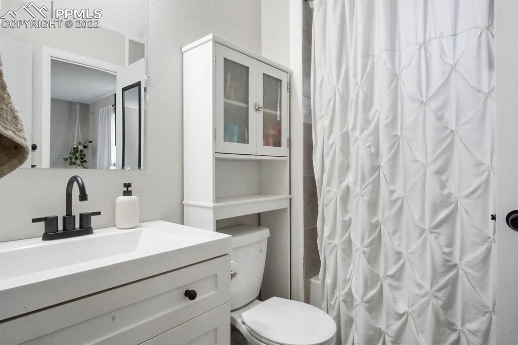 Listing 8465792, Image 22 of 28