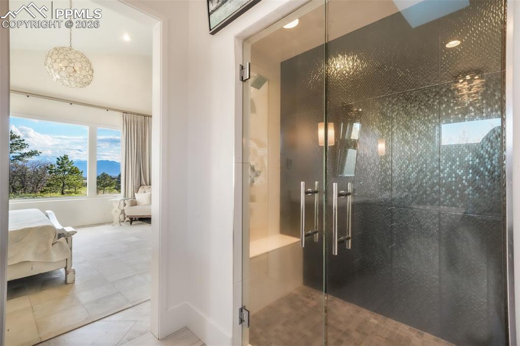 Image 19 of 50: Master Bedroom