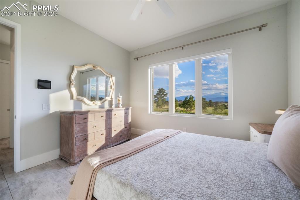 Image 27 of 50: Mud Room