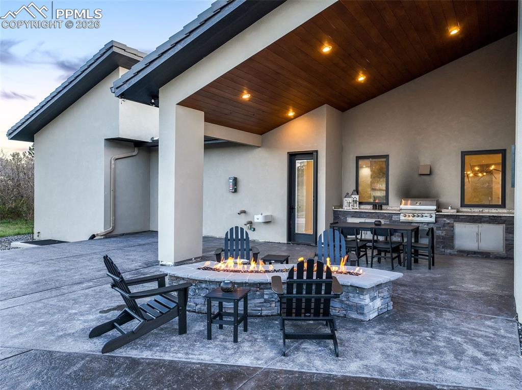 Image 45 of 50: Bathroom