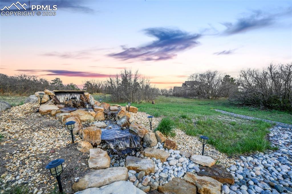 Image 46 of 50: Bedroom