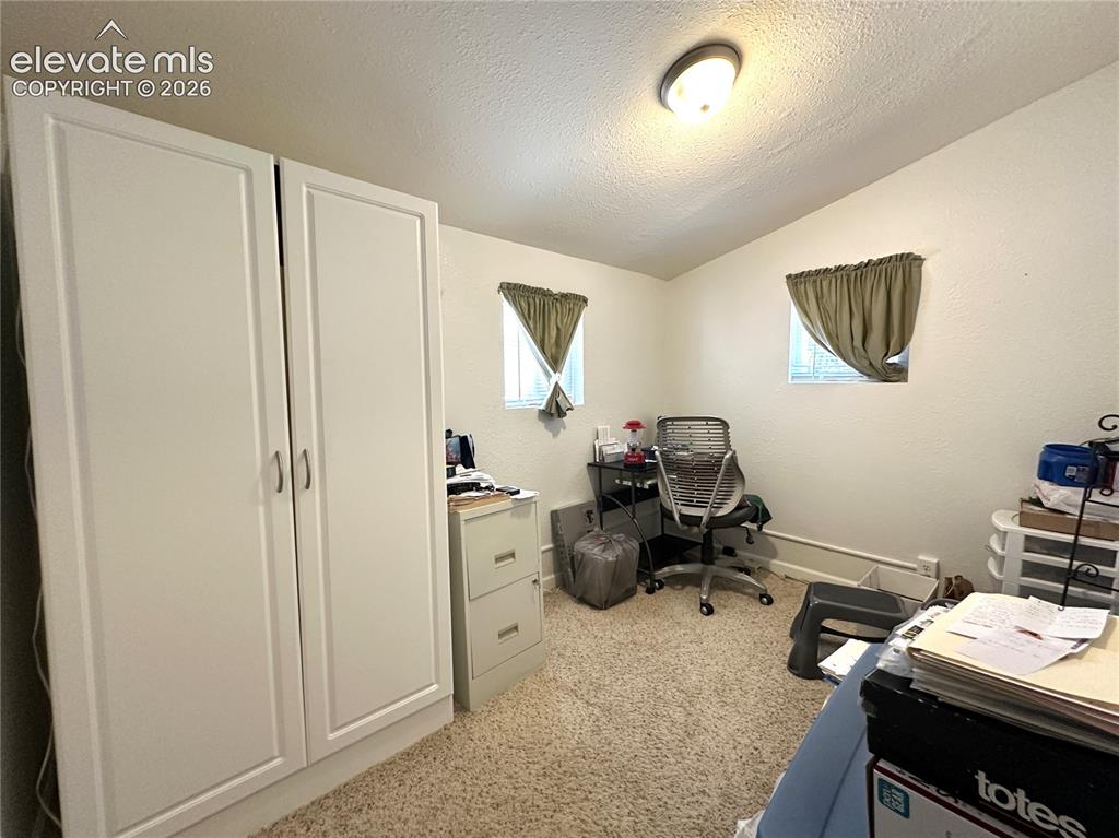 Image 11 of 24: Bedroom
