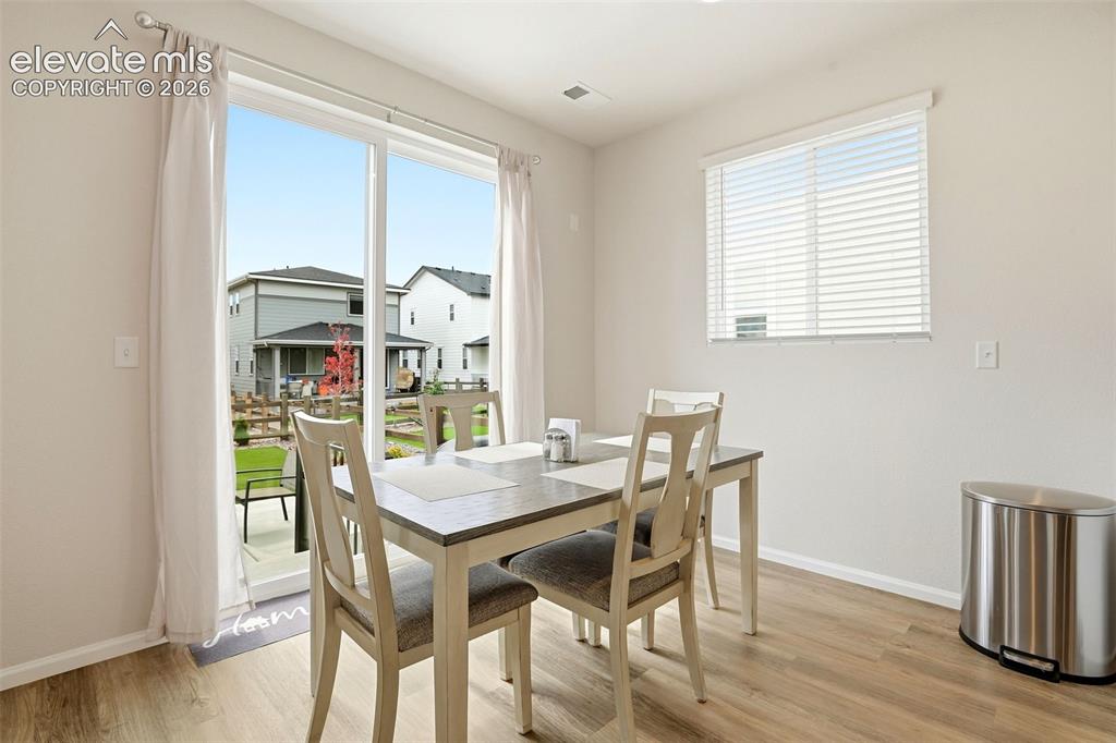Image 13 of 47: Dining Area