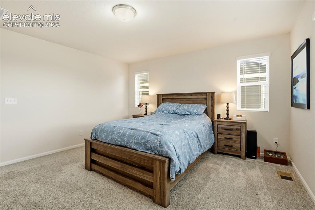 Image 32 of 47: Bedroom