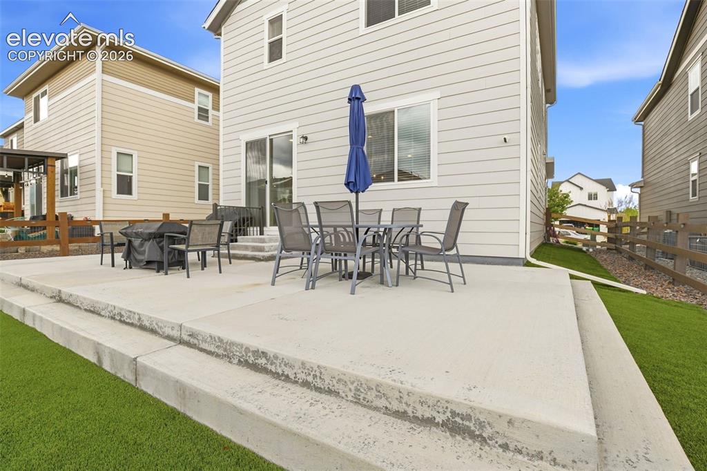 Image 36 of 47: Patio