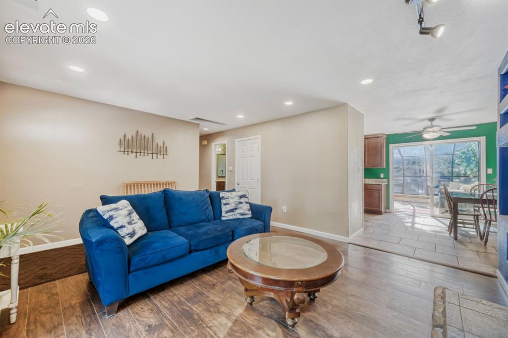 Image 6 of 27: Living Room