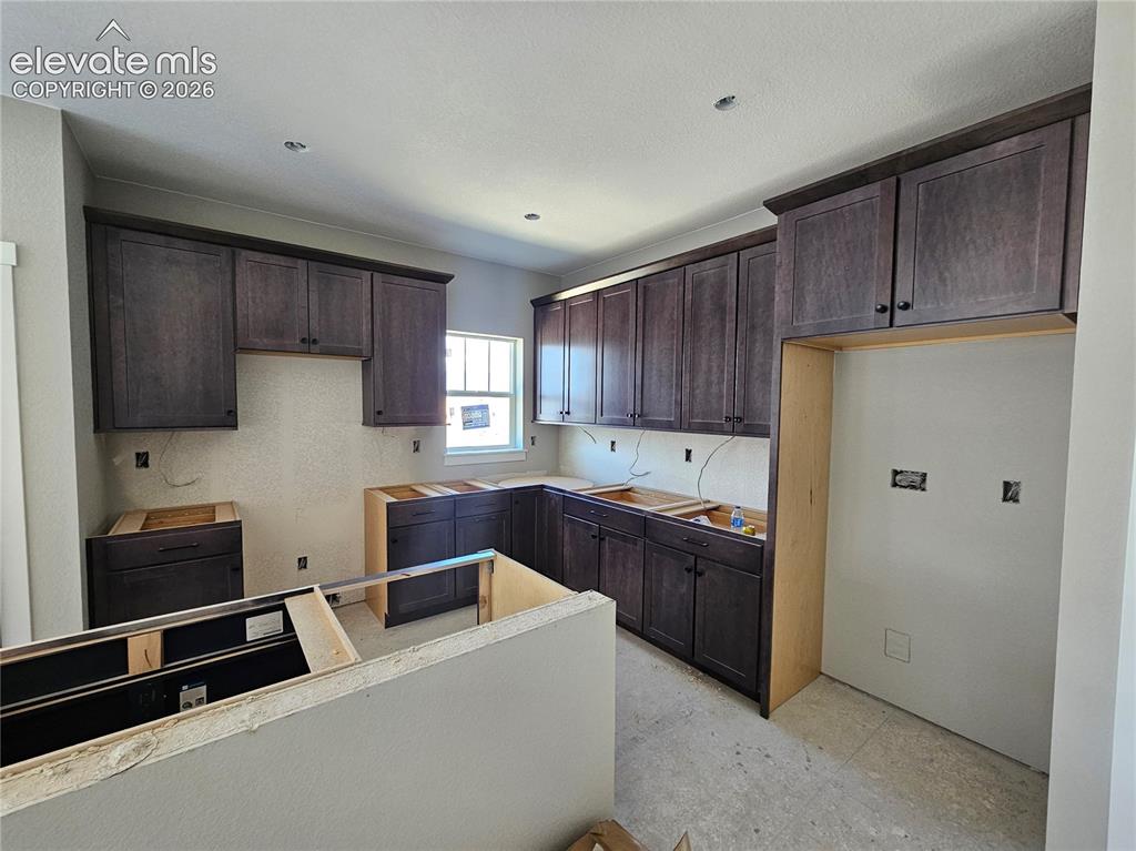 Image 8 of 16: Kitchen