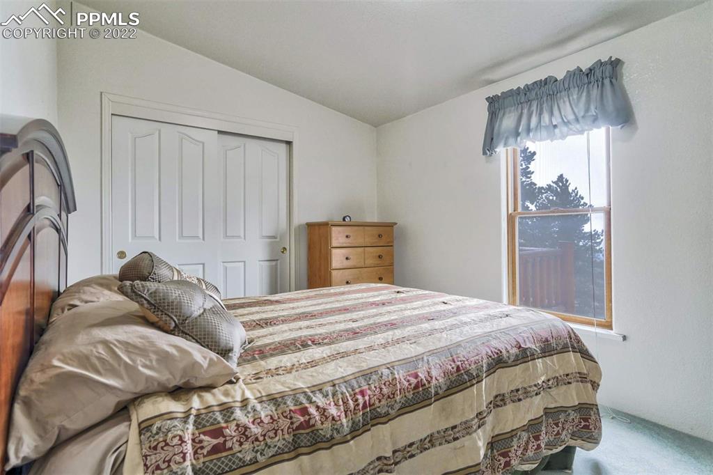 Listing 8476602, Image 18 of 40