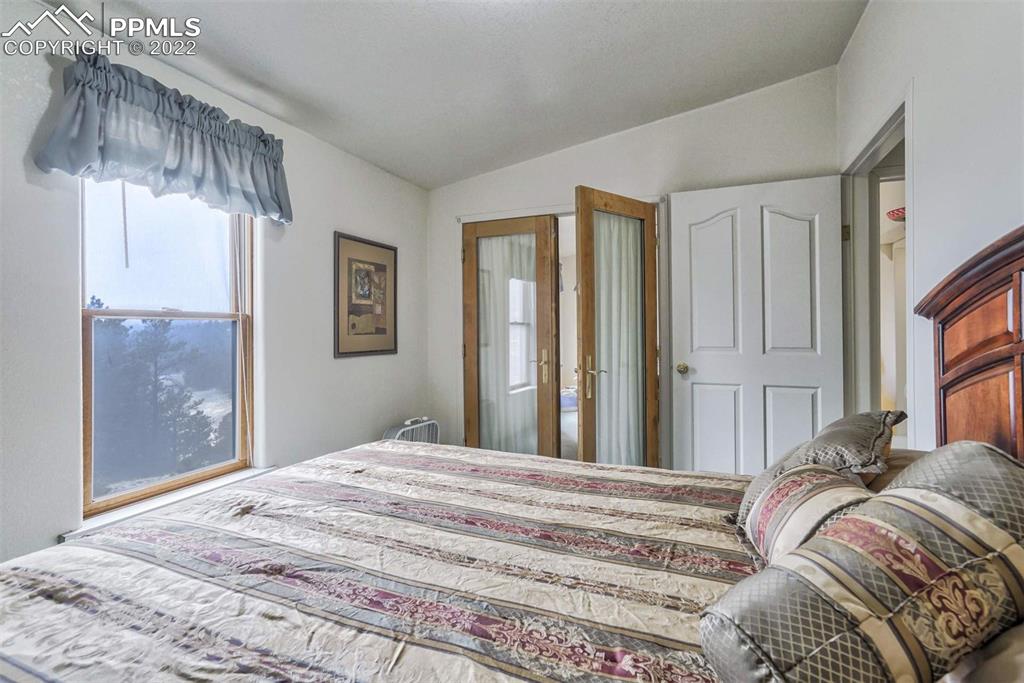 Listing 8476602, Image 19 of 40
