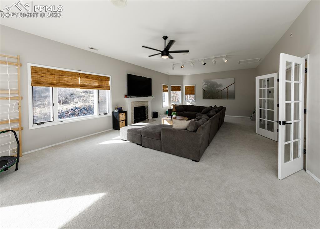 Image 29 of 50: Bonus Room