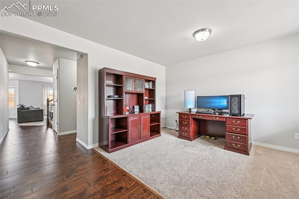 Image 11 of 50: Flex space could be anything you need! 