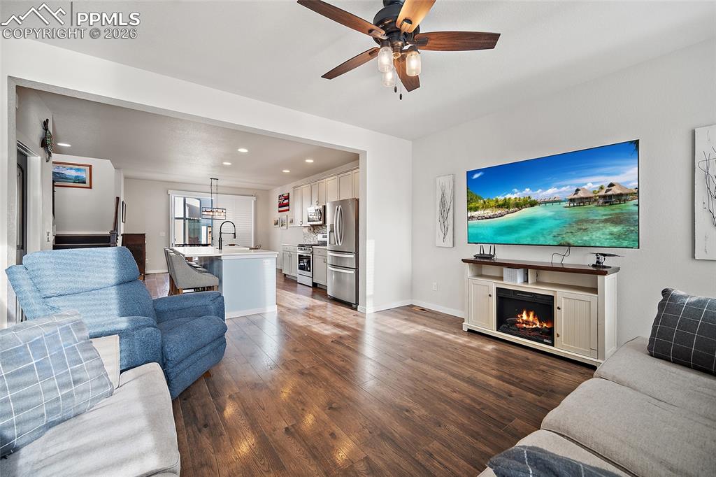 Image 15 of 50: No Description Available