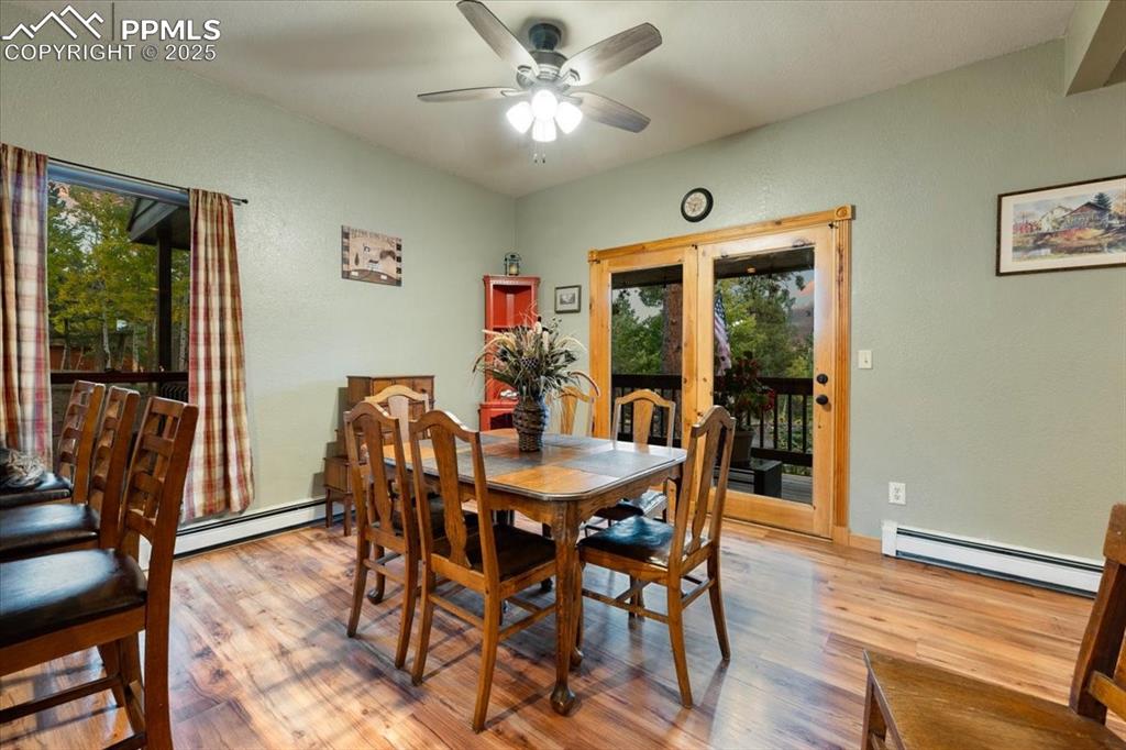 Image 16 of 47: Dining Area