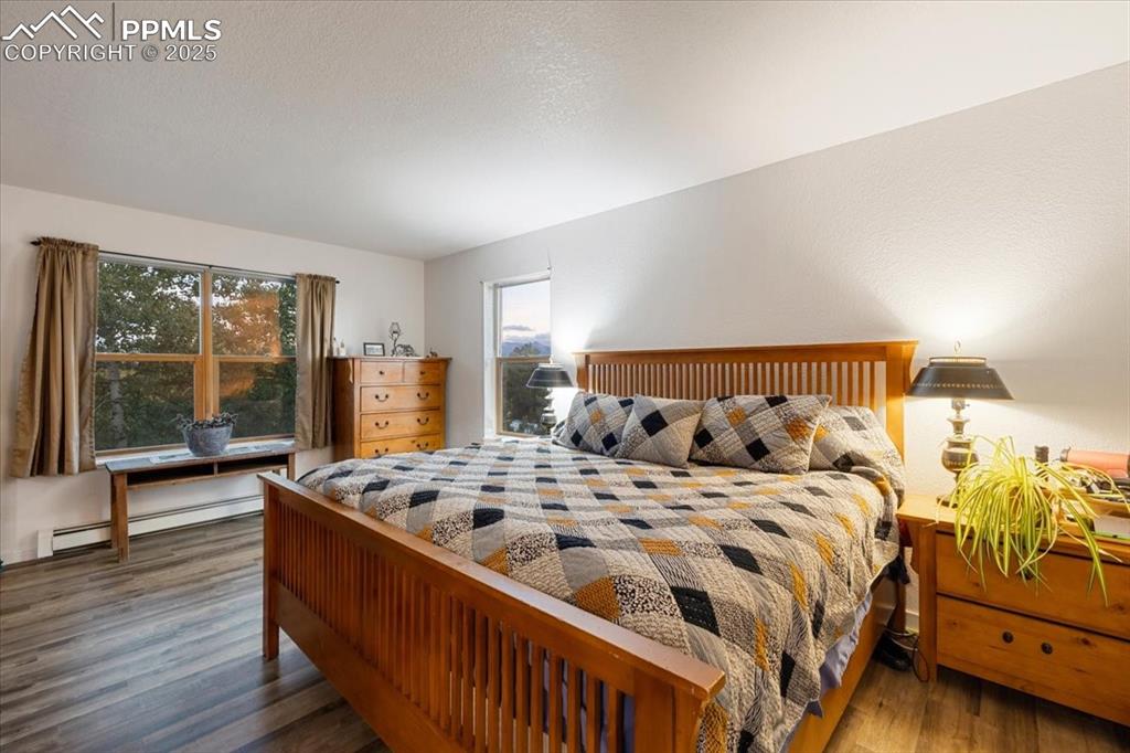 Image 32 of 47: Primary