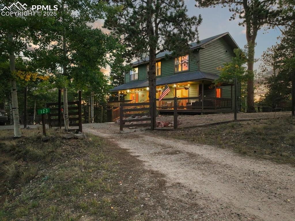 Image 7 of 47: Front of Structure