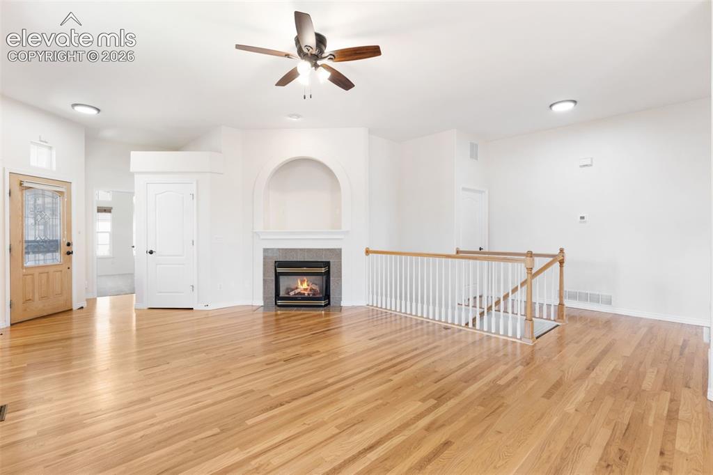Image 12 of 45: Living Room
