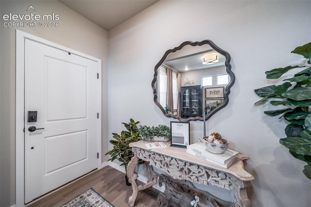 Image 16 of 45: *Photos of a model home*