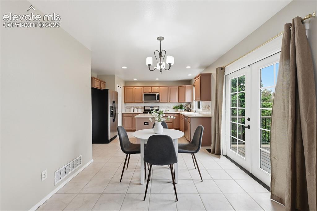 Image 12 of 39: Dining Area