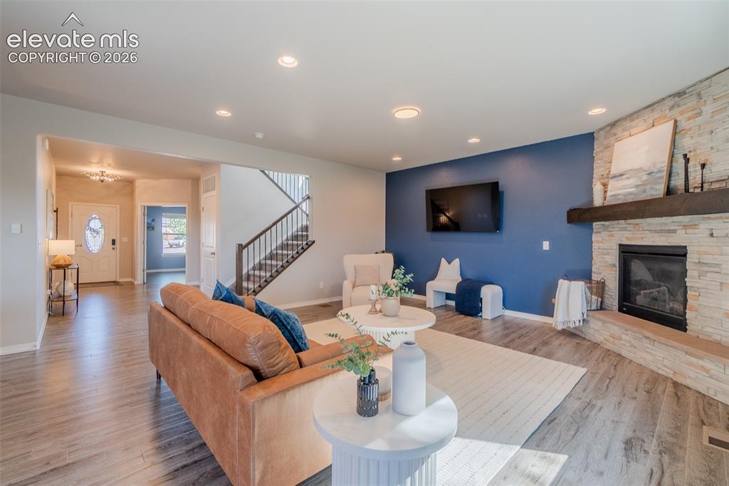 Image 11 of 50: Living Room