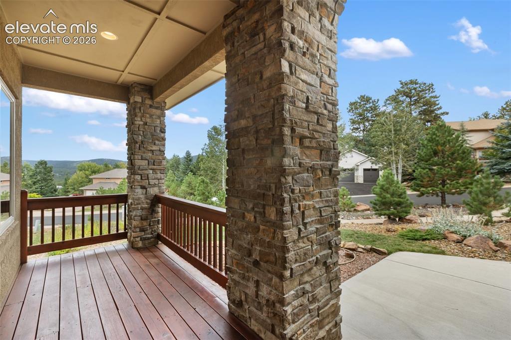 Image 21 of 24: Front Porch