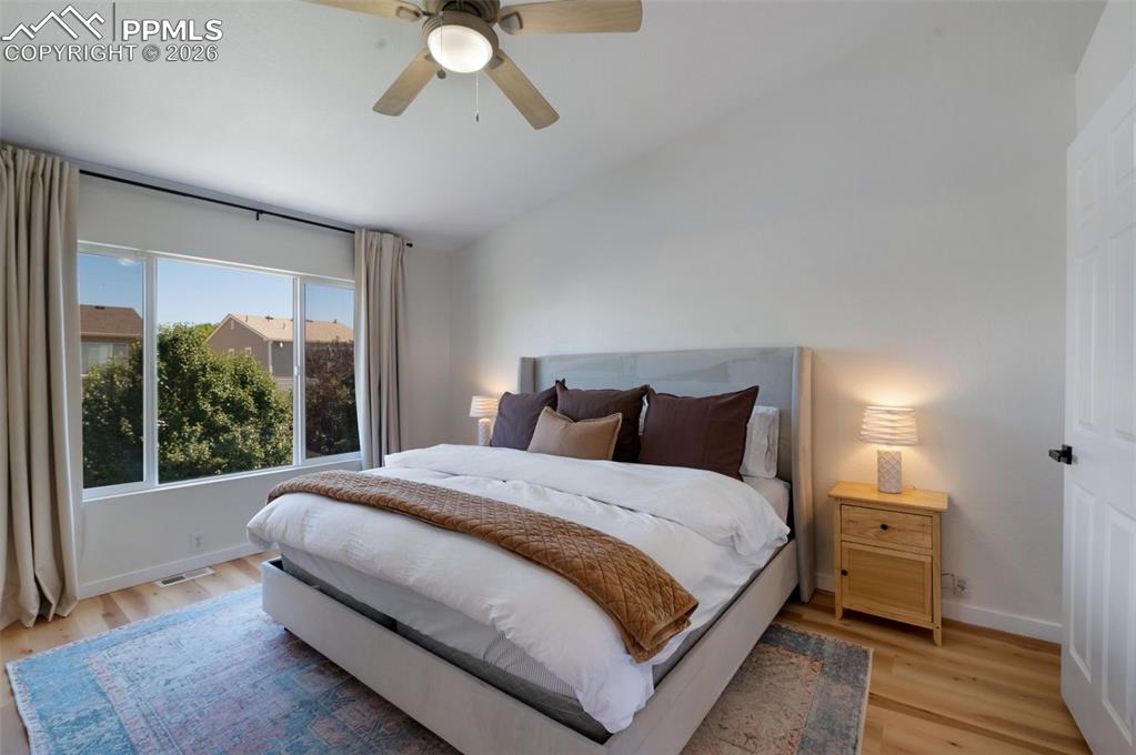 Image 14 of 38: Living Room