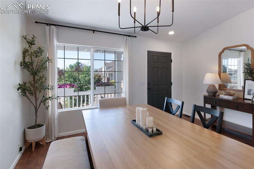 Image 3 of 38: Dining Area