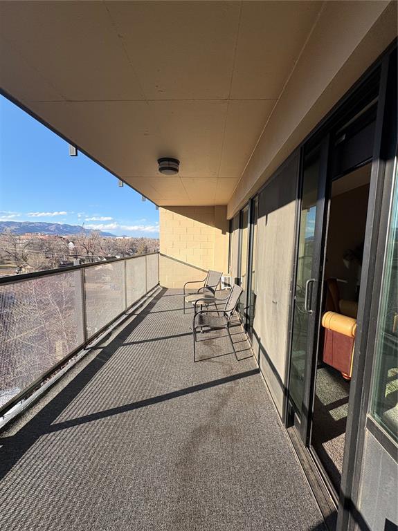 Image 10 of 13: Balcony